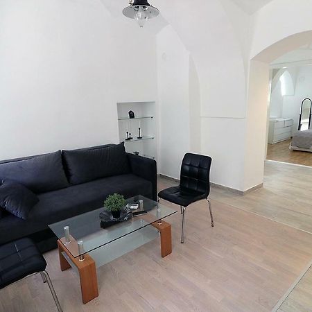Apartman Tina Novi Sad Esterno foto