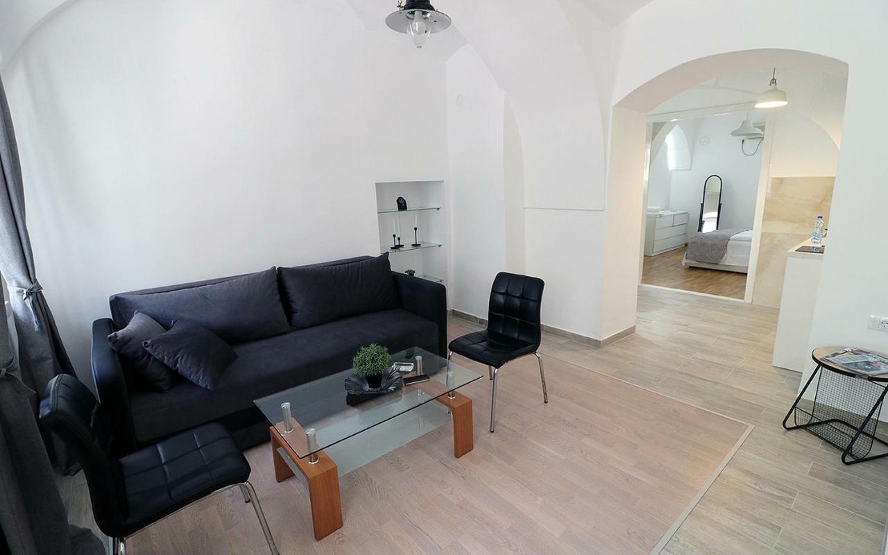 Apartman Tina Novi Sad Esterno foto