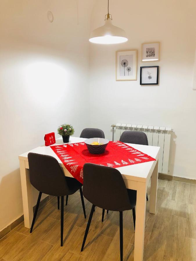 Apartman Tina Novi Sad Esterno foto